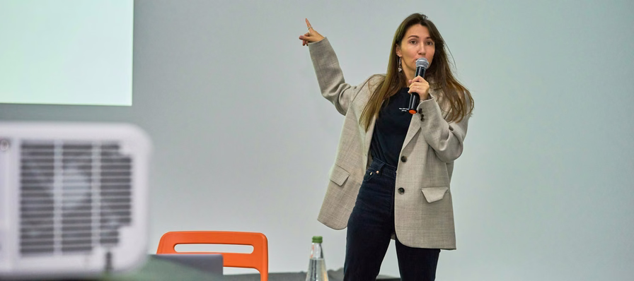Interfaz de publicación de Known mostrando opciones para publicar artículos, imágenes y podcasts